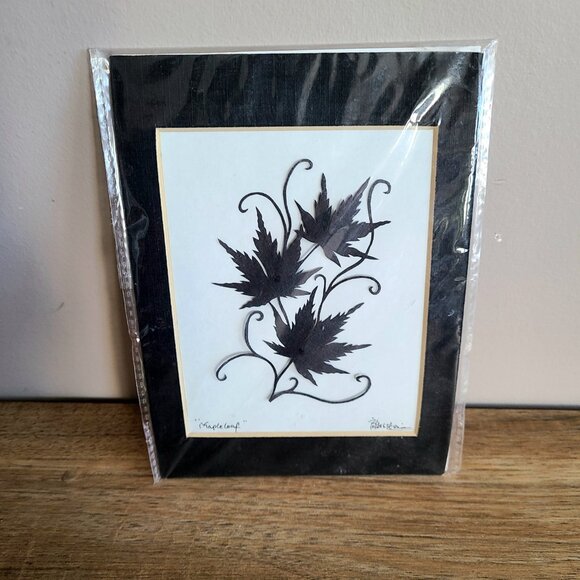 ''Maple Leaf'' art work paper cuttings silhouette by Steven Gu, Canadian artist. - Picture 2 of 5